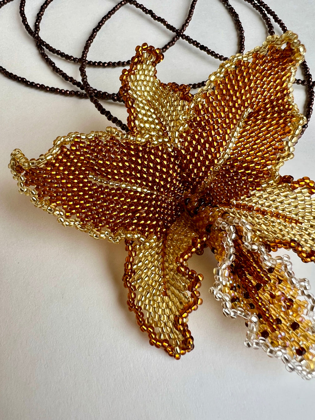 Collar Corbatero Orquídea L