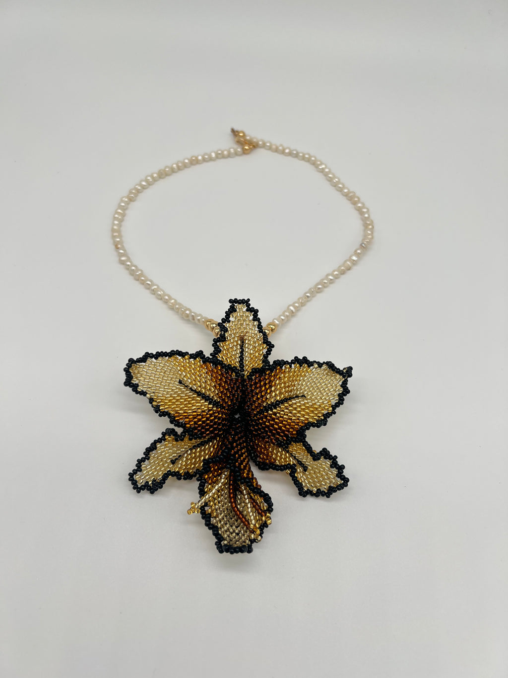 Collar Orquídea Perlas