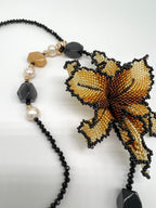 Collar Orquidea Piedras